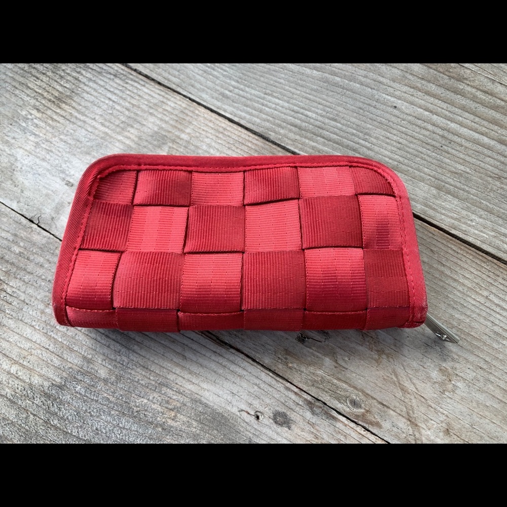 Classic Harveys Seatbelt Wallet